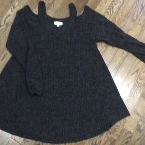 Charcoal cold shoulder Umgee sweater.
